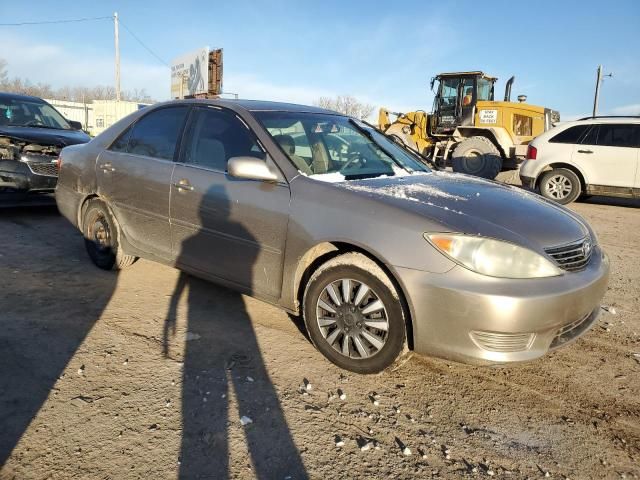 2005 Toyota Camry LE