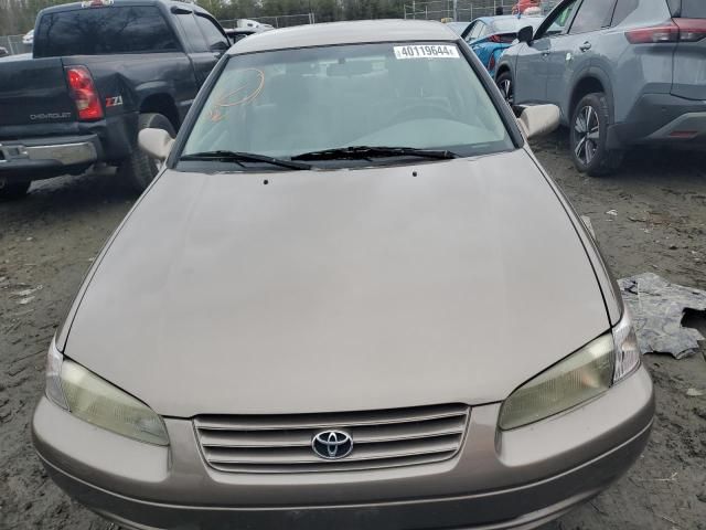 1999 Toyota Camry LE