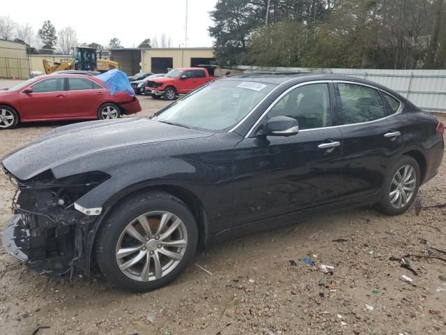 2016 Infiniti Q70 3.7