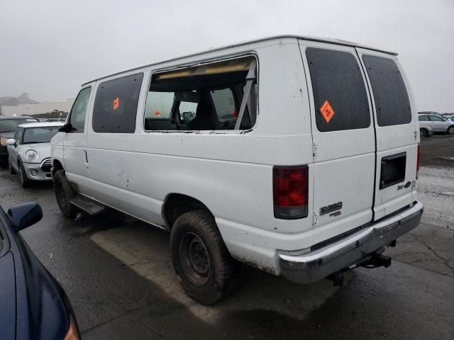 2013 Ford Econoline E350 Super Duty Wagon