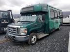 2015 Ford Econoline E450 Super Duty Cutaway Van