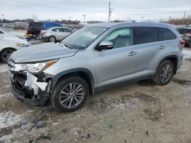 2019 Toyota Highlander SE