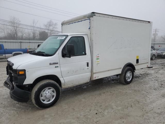 2015 Ford Econoline E350 Super Duty Cutaway Van