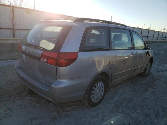 2004 Toyota Sienna CE