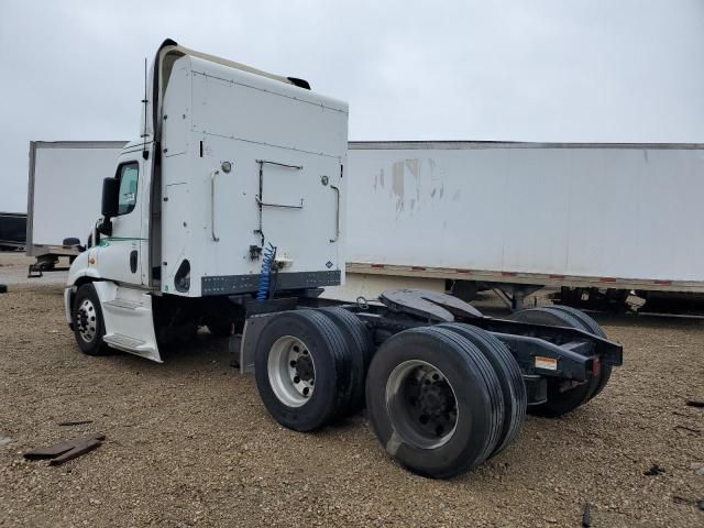 2015 Freightliner Cascadia 113