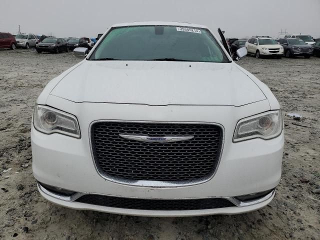 2016 Chrysler 300C