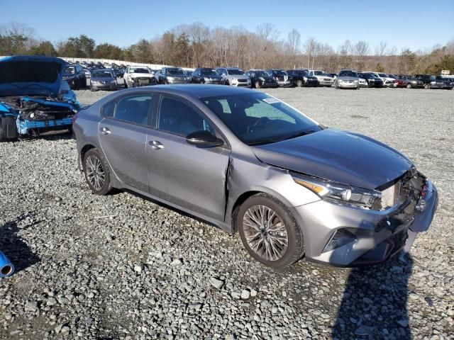 2022 KIA Forte GT Line