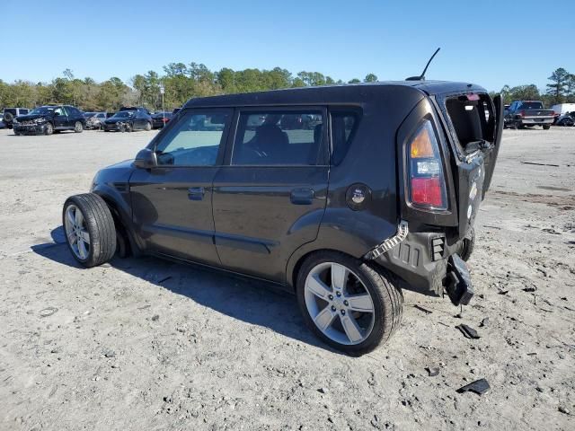 2010 KIA Soul +