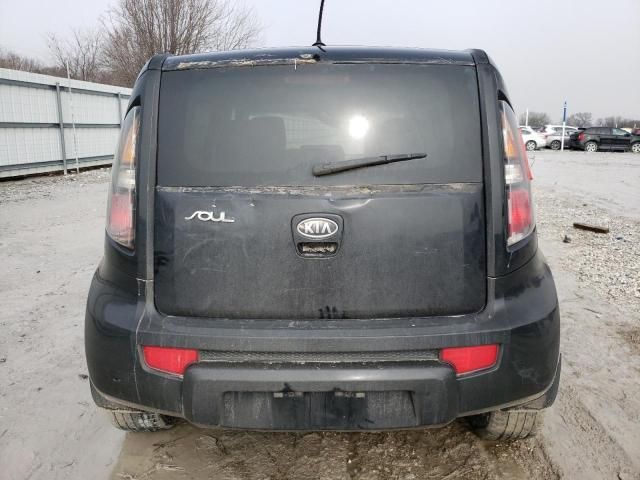 2011 KIA Soul +