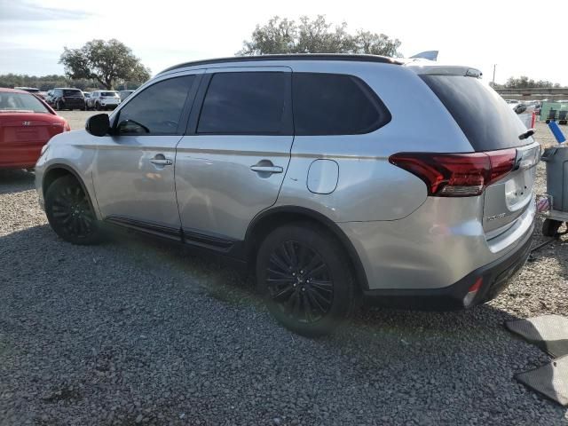 2020 Mitsubishi Outlander SE