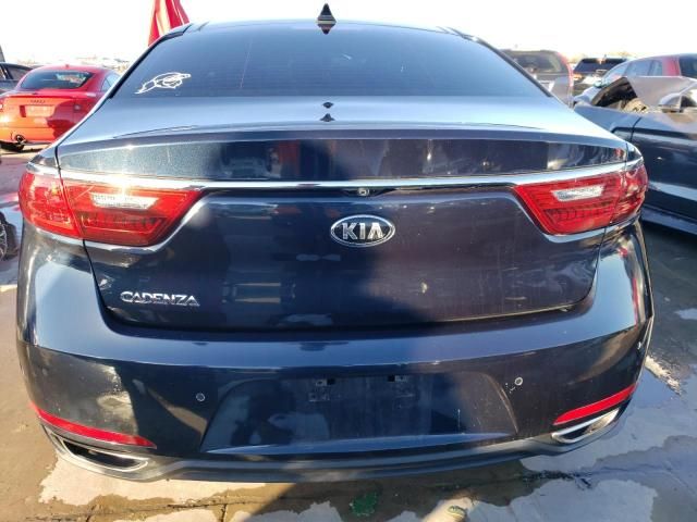 2019 KIA Cadenza Luxury