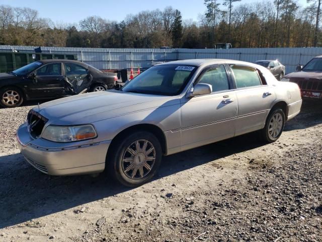 2007 Lincoln Town Car Signature Limited