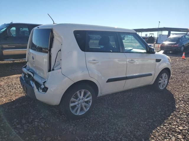 2013 KIA Soul +