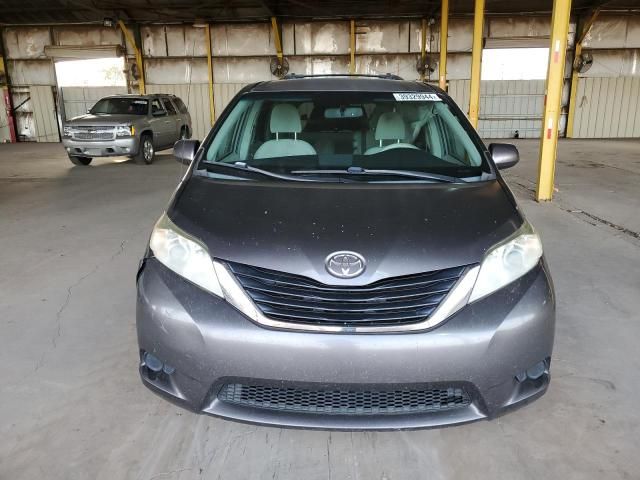 2012 Toyota Sienna LE