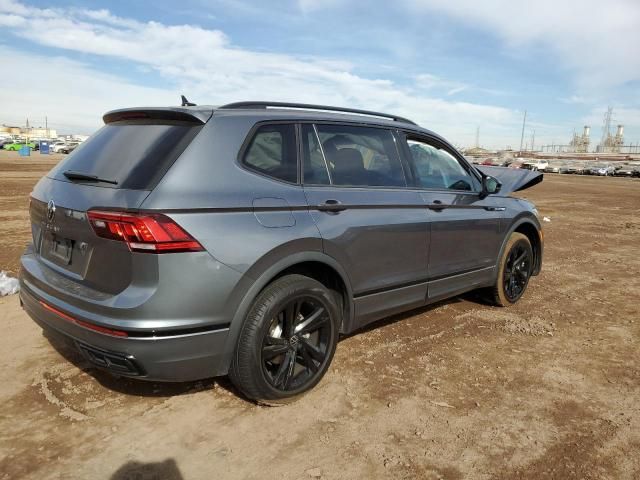 2023 Volkswagen Tiguan SE R-LINE Black