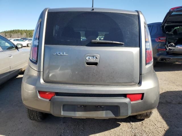 2011 KIA Soul +