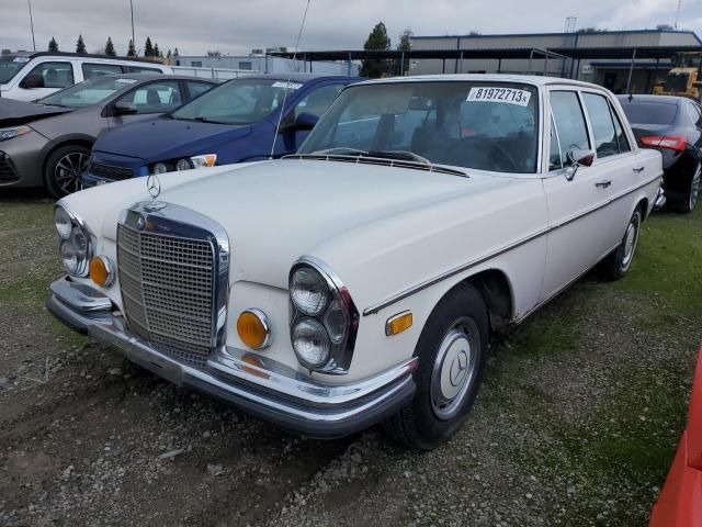 1972 Mercedes-Benz 280 SE