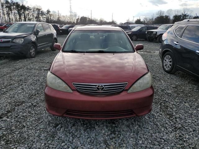 2005 Toyota Camry LE