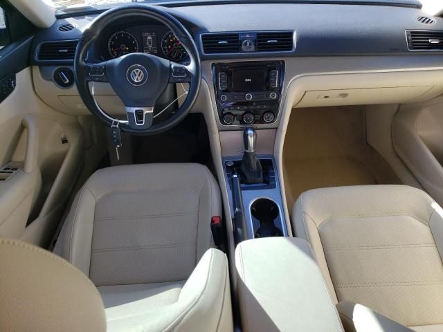 2014 Volkswagen Passat SE