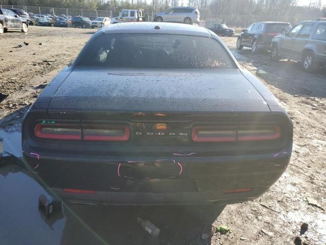 2016 Dodge Challenger SXT