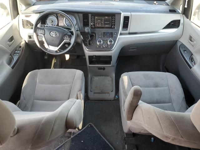 2018 Toyota Sienna L