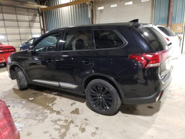 2020 Mitsubishi Outlander SE