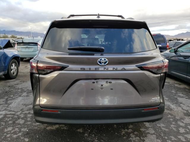 2023 Toyota Sienna XLE