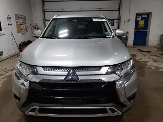 2020 Mitsubishi Outlander SE