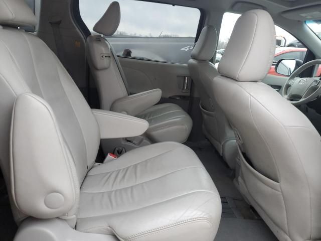 2013 Toyota Sienna XLE