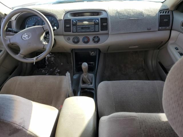 2004 Toyota Camry LE