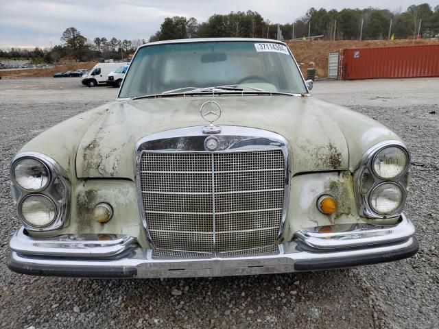 1967 Mercedes-Benz 250S