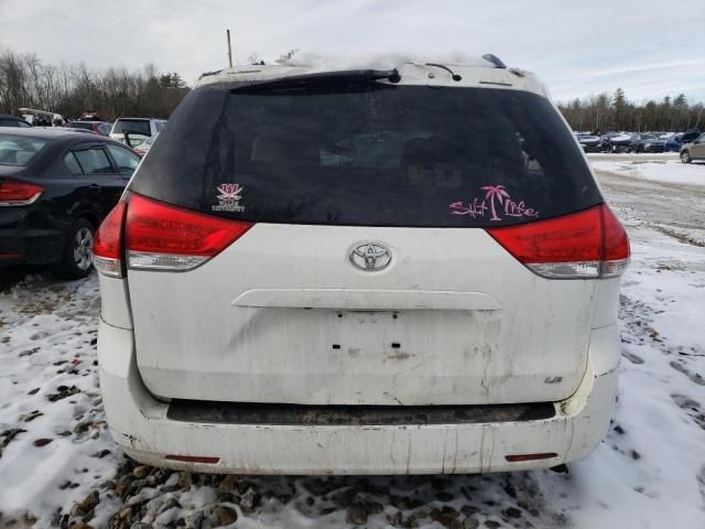 2011 Toyota Sienna LE