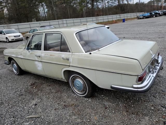 1967 Mercedes-Benz 250S