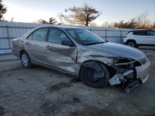 2005 Toyota Camry LE