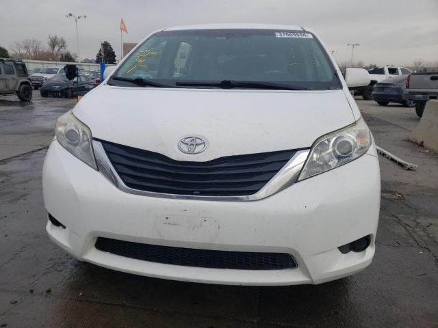 2011 Toyota Sienna LE