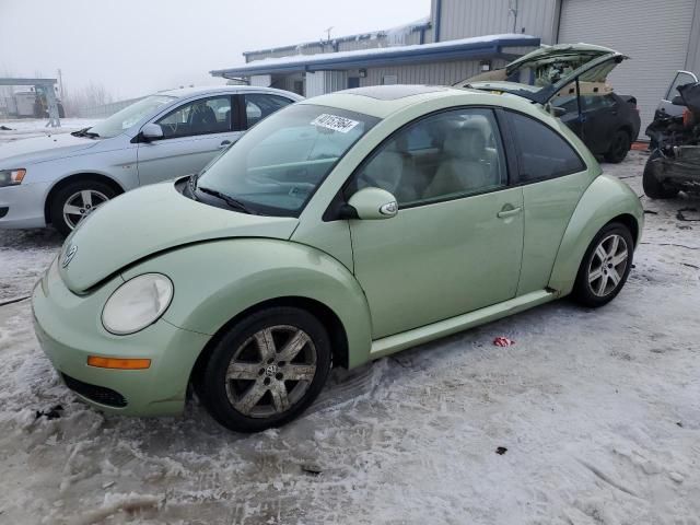 2006 Volkswagen New Beetle 2.5L Option Package 1