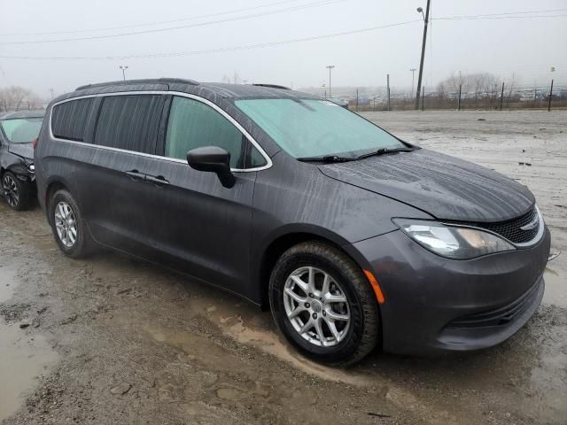 2020 Chrysler Voyager LXI