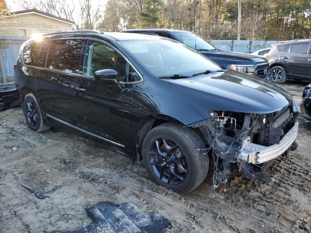 2017 Chrysler Pacifica Touring L Plus