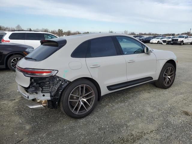 2023 Porsche Macan Base