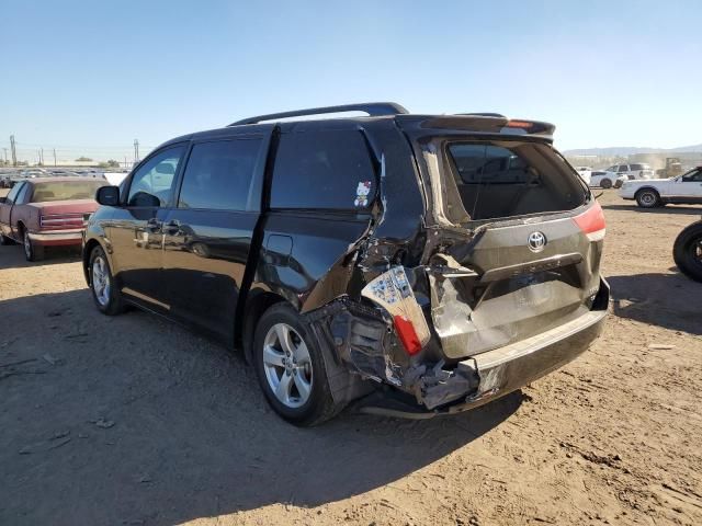 2012 Toyota Sienna LE