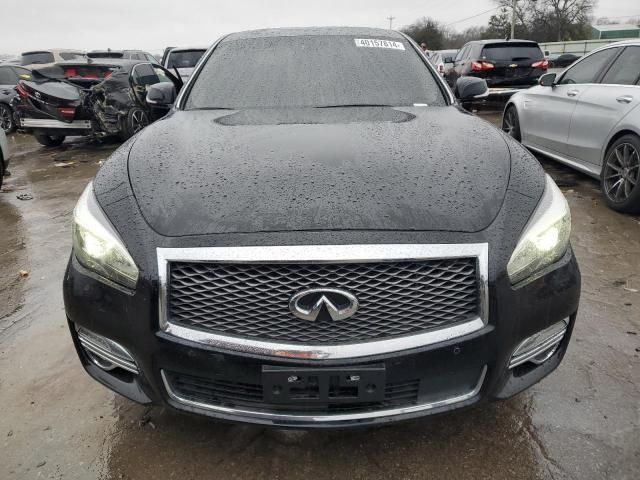 2015 Infiniti Q70 3.7