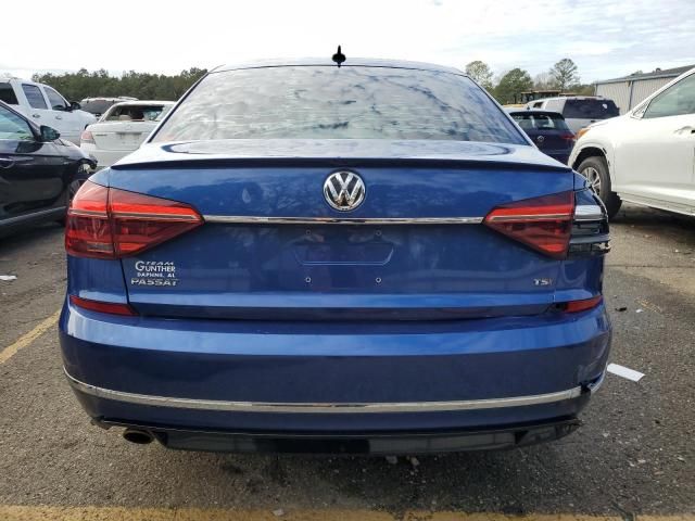 2017 Volkswagen Passat R-Line