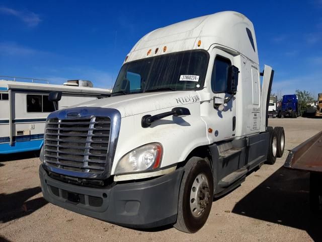 2015 Freightliner Cascadia 125