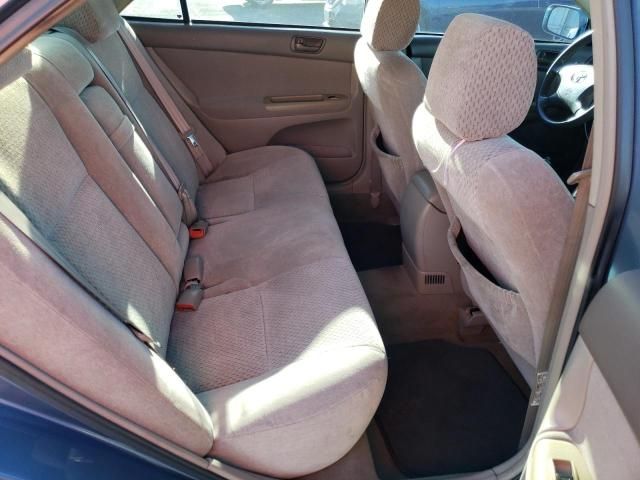 2004 Toyota Camry LE