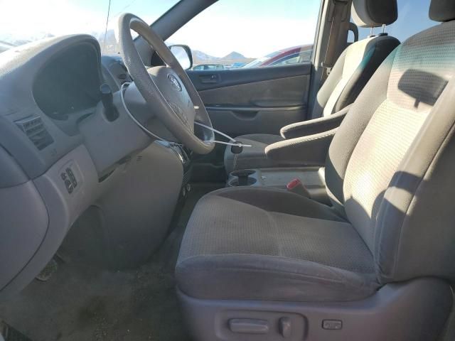 2008 Toyota Sienna CE