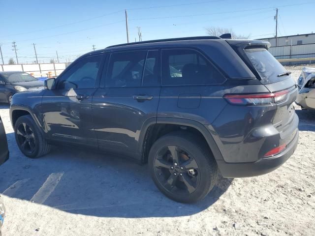 2023 Jeep Grand Cherokee Laredo