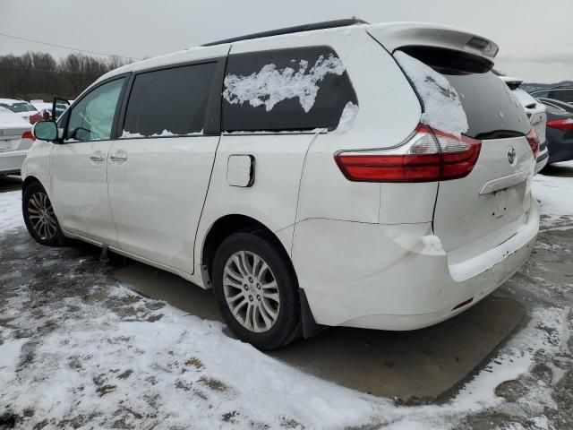 2015 Toyota Sienna XLE