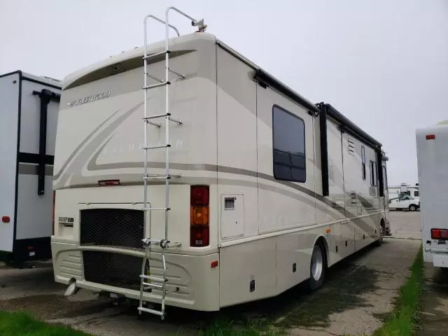 2006 Fleetwood 2006 Freightliner Chassis X Line Motor Home