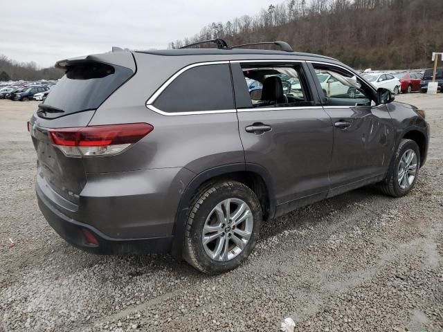 2019 Toyota Highlander SE