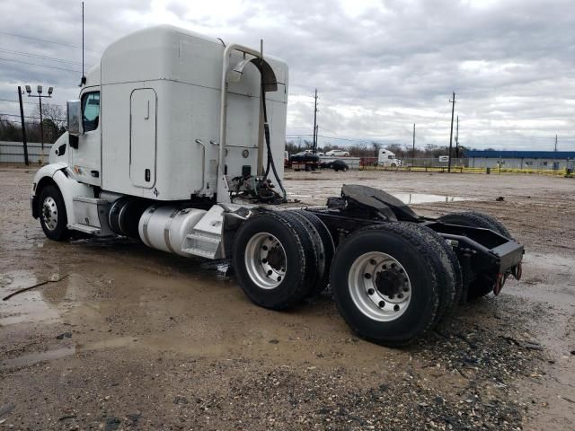 2016 Peterbilt 579